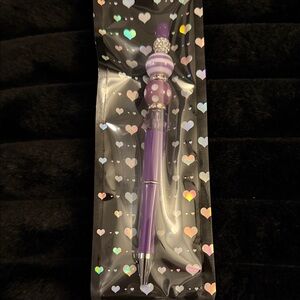 Elegant Purple Beaded Party Pen